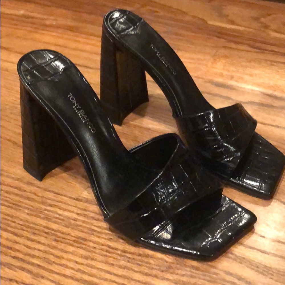 tony bianco black sandals (worn once)